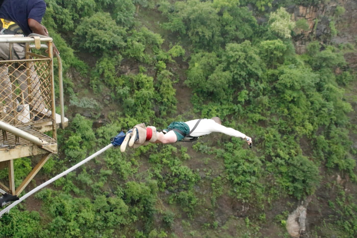 Bungee jumping over a gorge